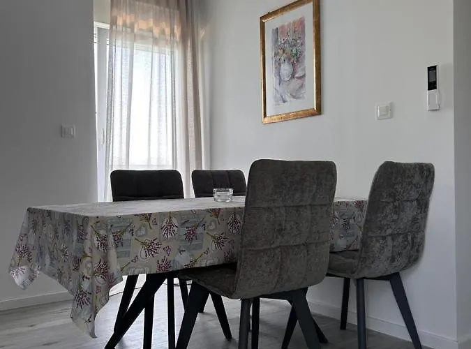 Rovci 2 Apartman *