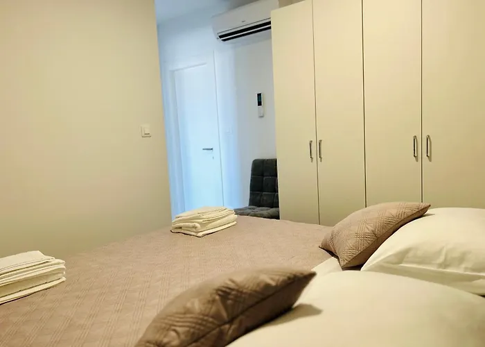 Rovci 2 Apartman *