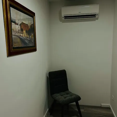 Rovci 2 Apartman Slatine